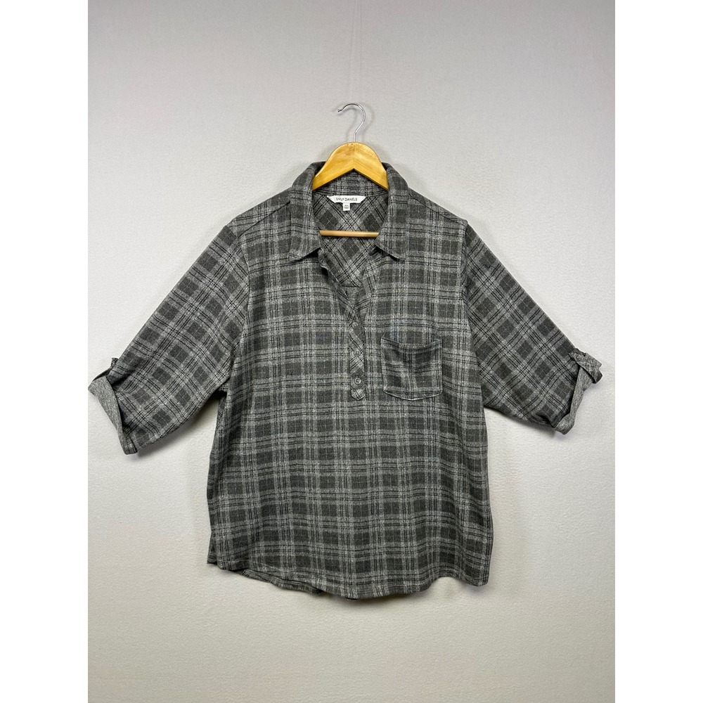 Dark Academia Emily Daniels Womens‎ 2X Grey Plaid Roll-Tab Sleeve Henley Top
